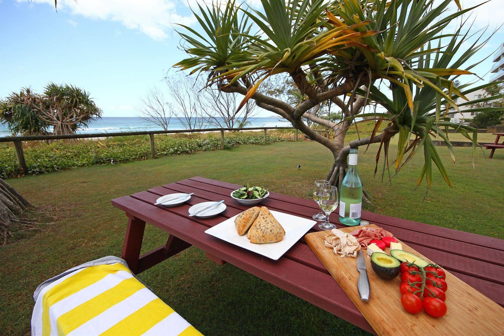Aparthotel San Simeon Beachfront Tugun 3*