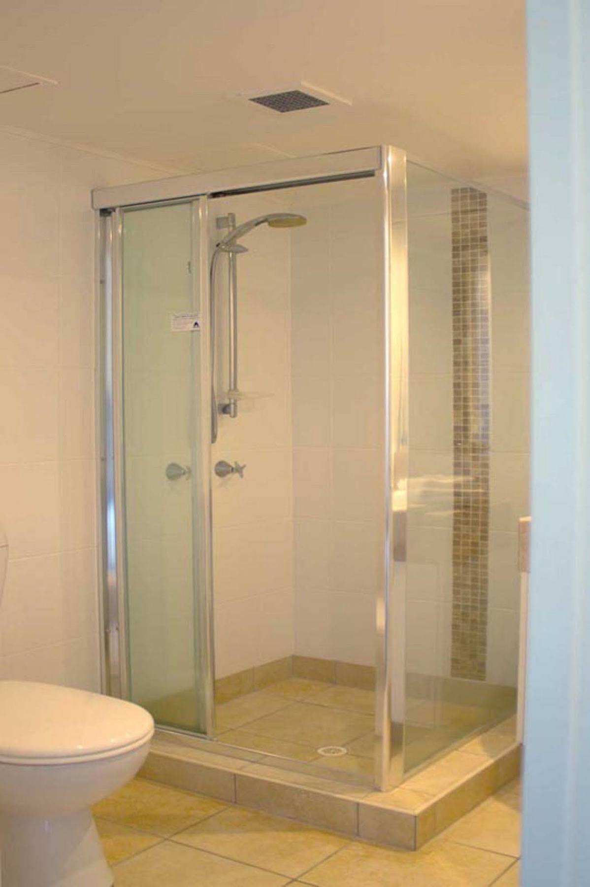 Pacific Surf Absolute Beachfront Aparthotel 3*