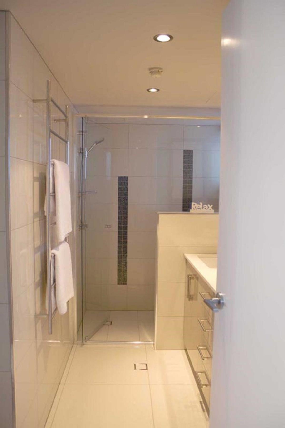 Pacific Surf Absolute Beachfront Aparthotel 3*