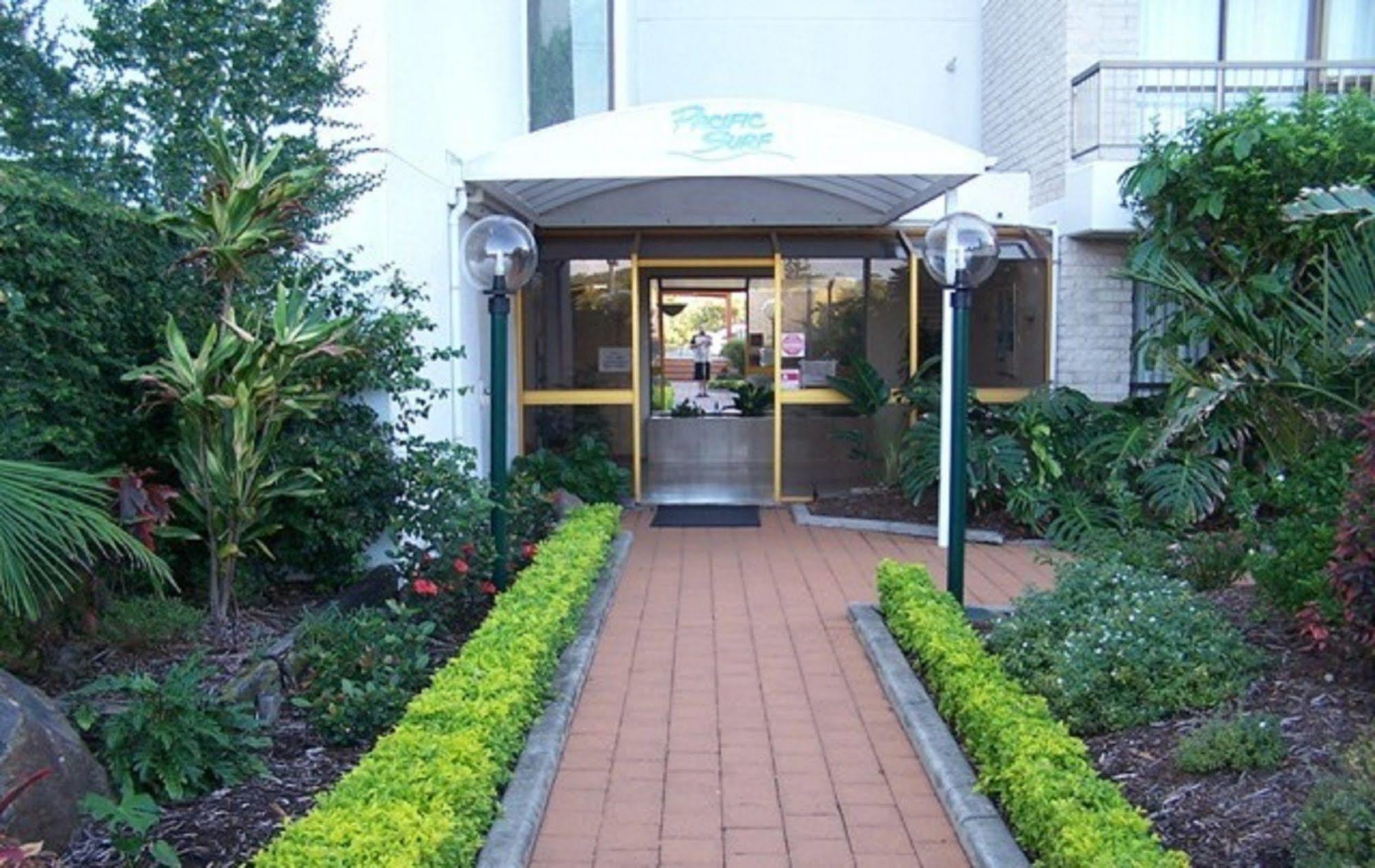 Aparthotel Pacific Surf Absolute Beachfront Gold Coast
