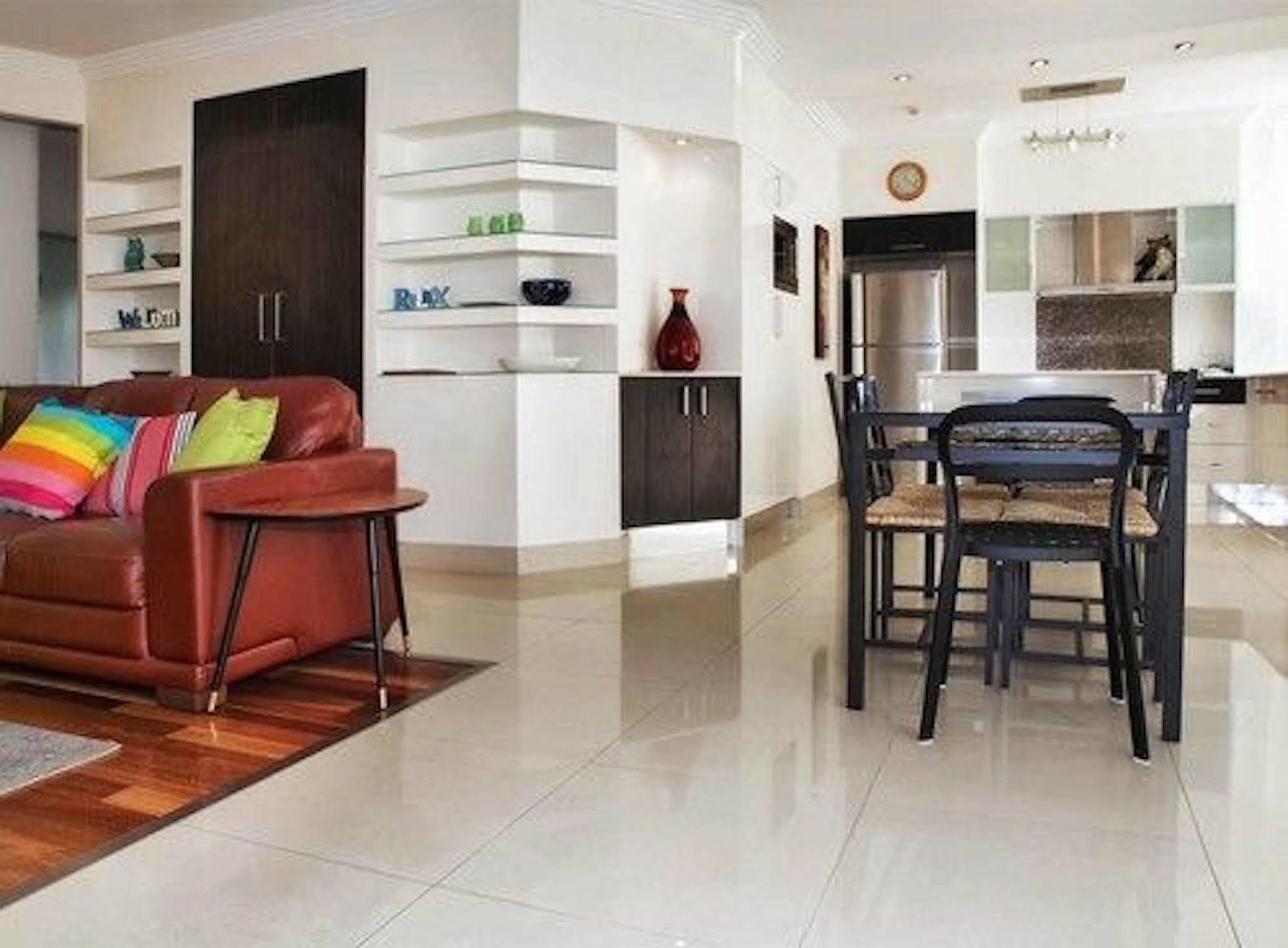 Boulevard Towers On Broadbeach Aparthotel Gold Coast