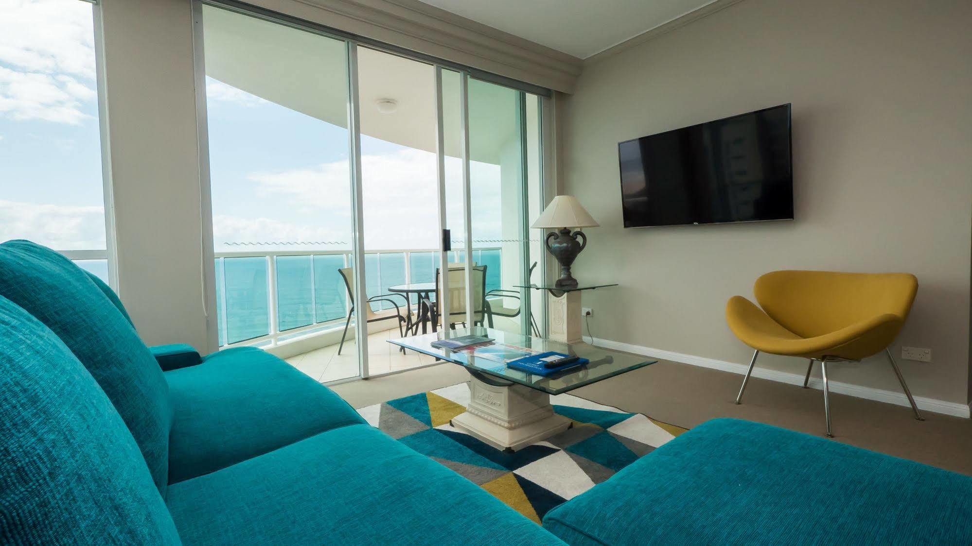 Pacific Views Aparthotel 4*