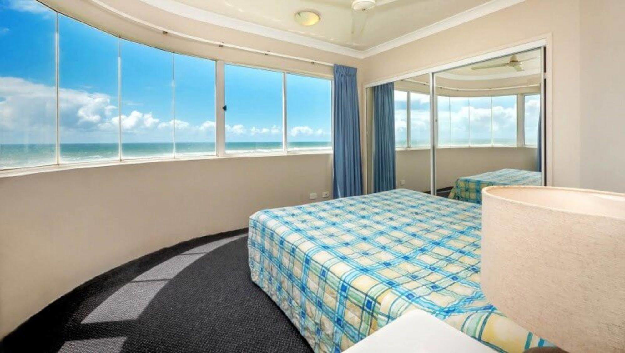 Aparthotel Paros On The Gold Coast