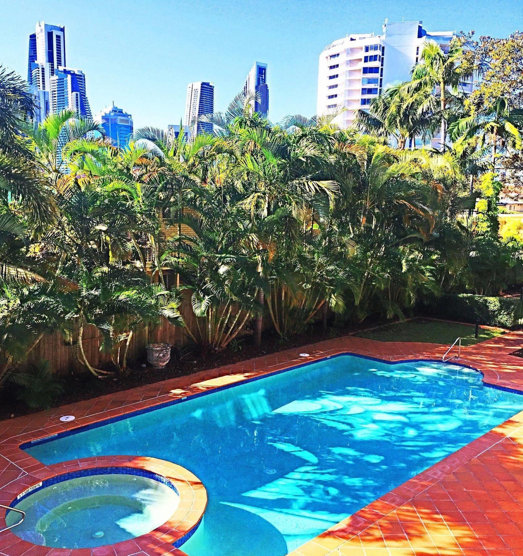 Sunset Island 3* Gold Coast
