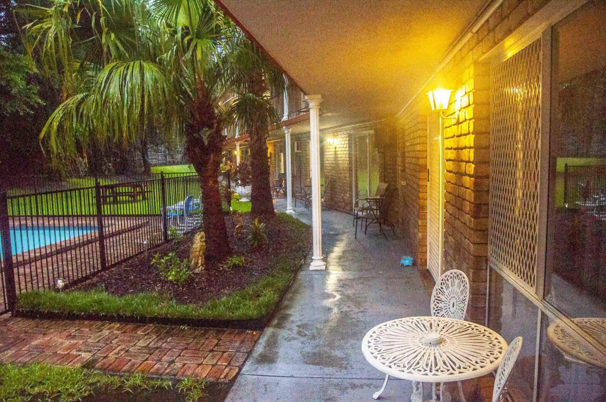 Coomera Motor Motel 3*