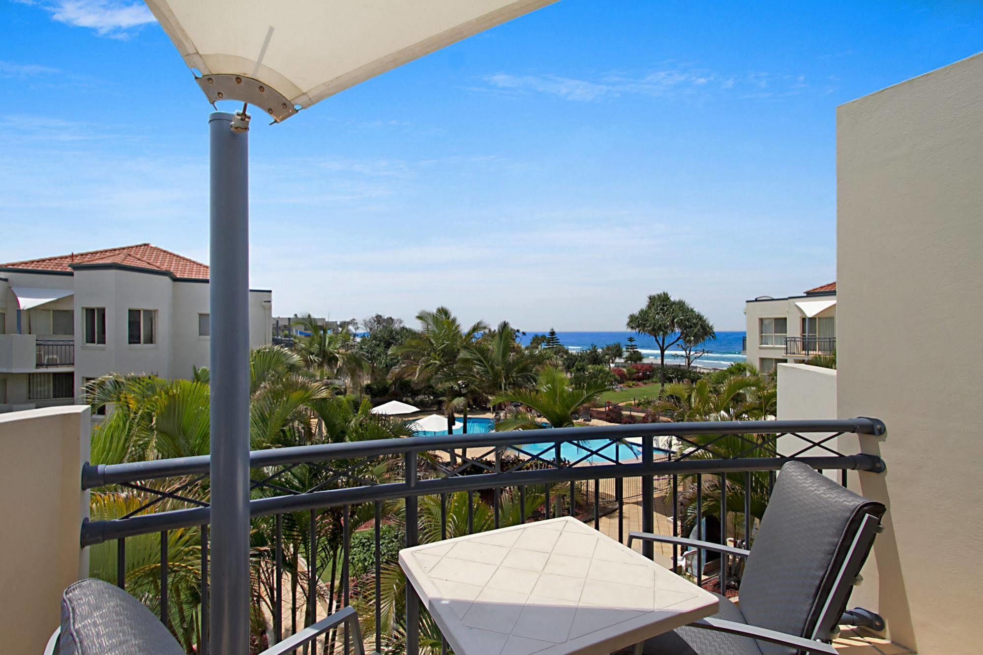 Golden Riviera Absolute Beachfront 4*
