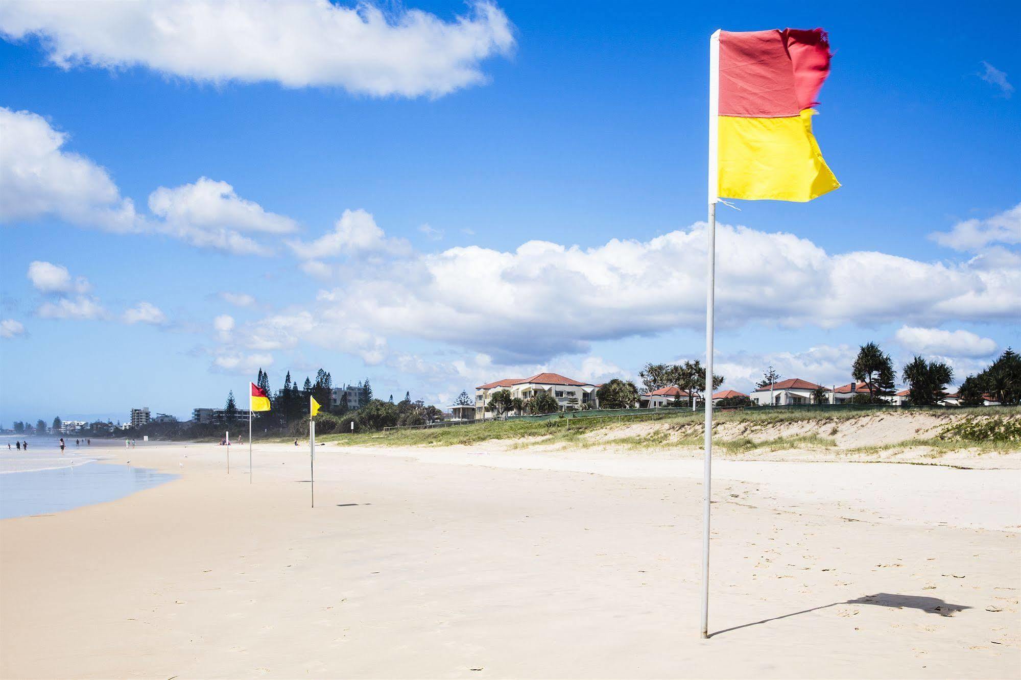Golden Riviera Absolute Beachfront Resort 4*