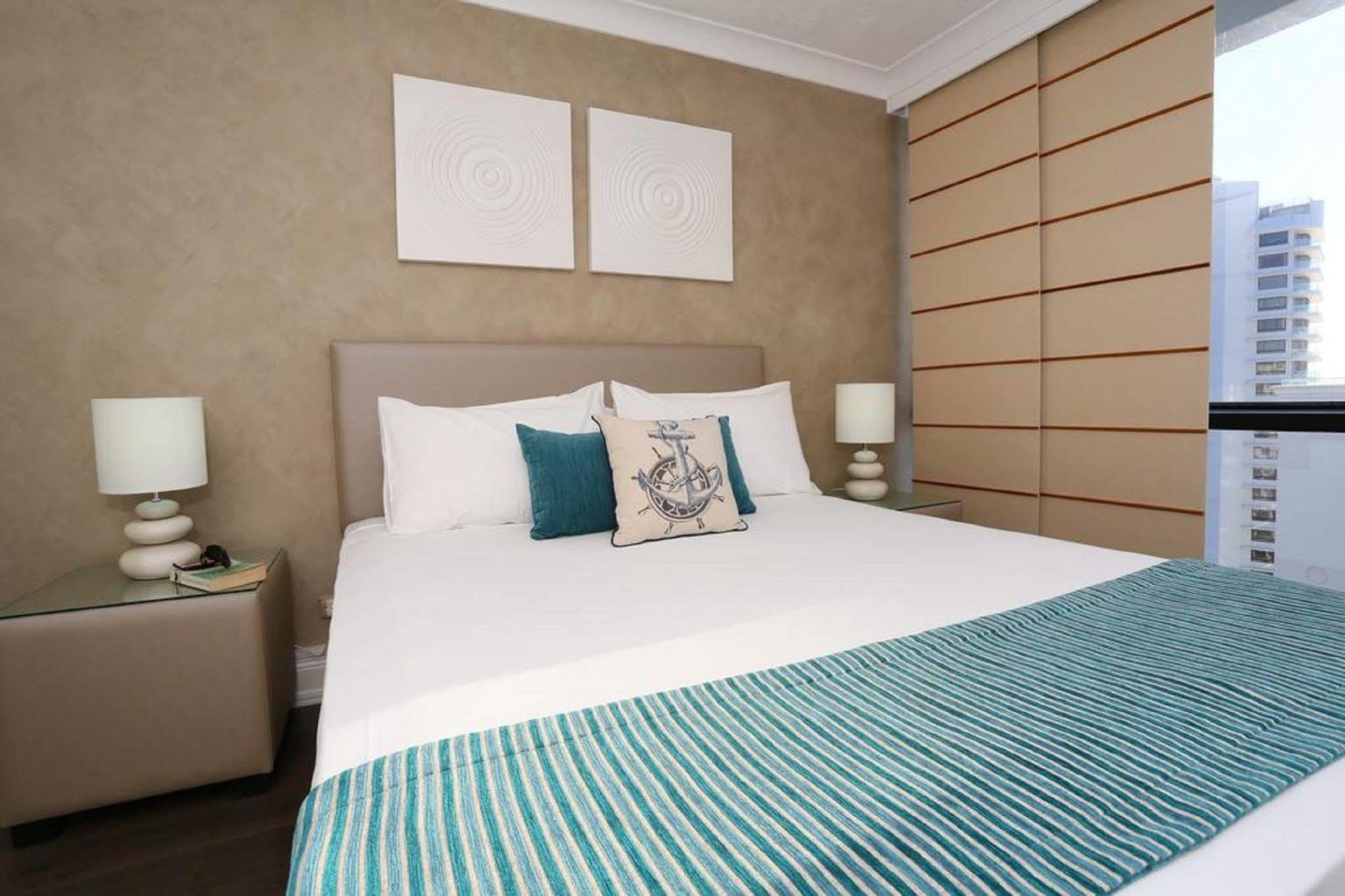 Biarritz 4* Gold Coast