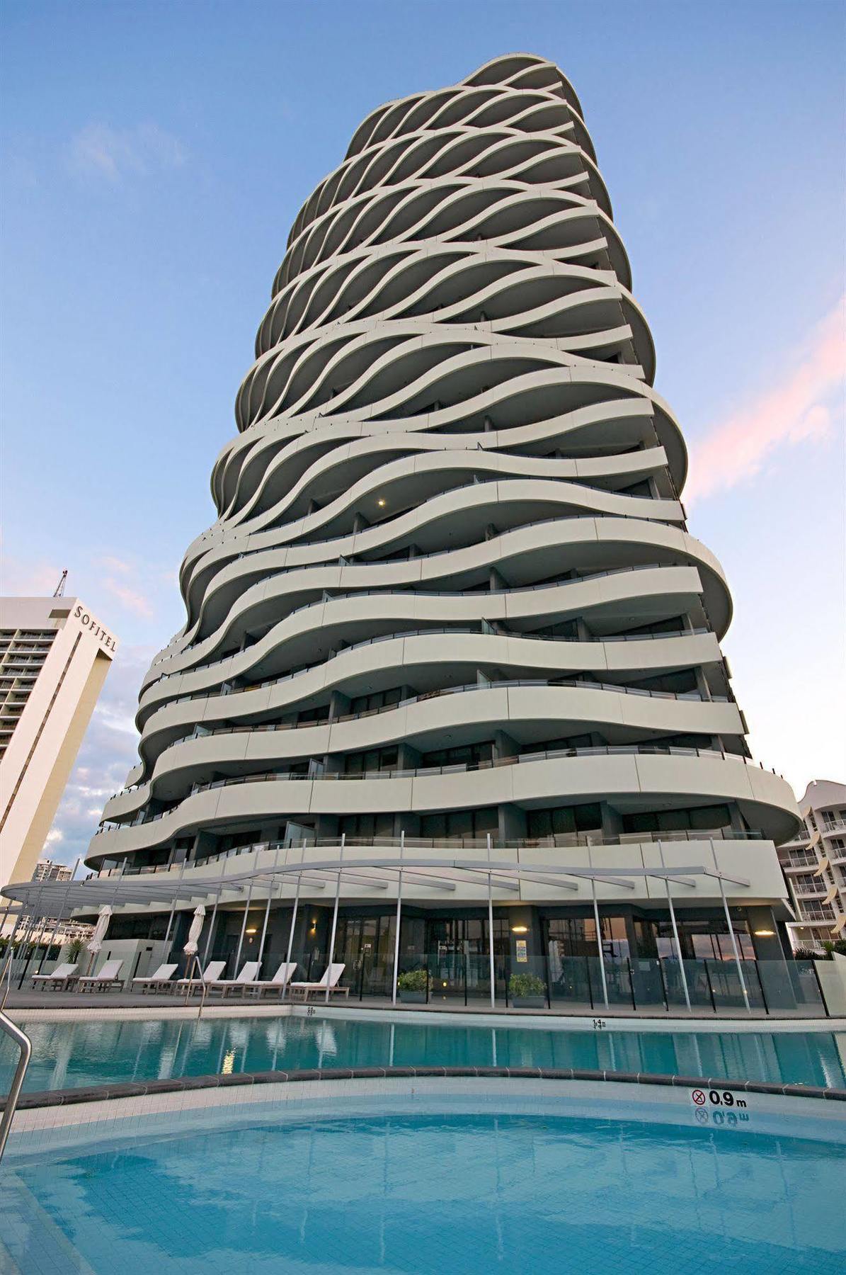 The Wave 4* Gold Coast