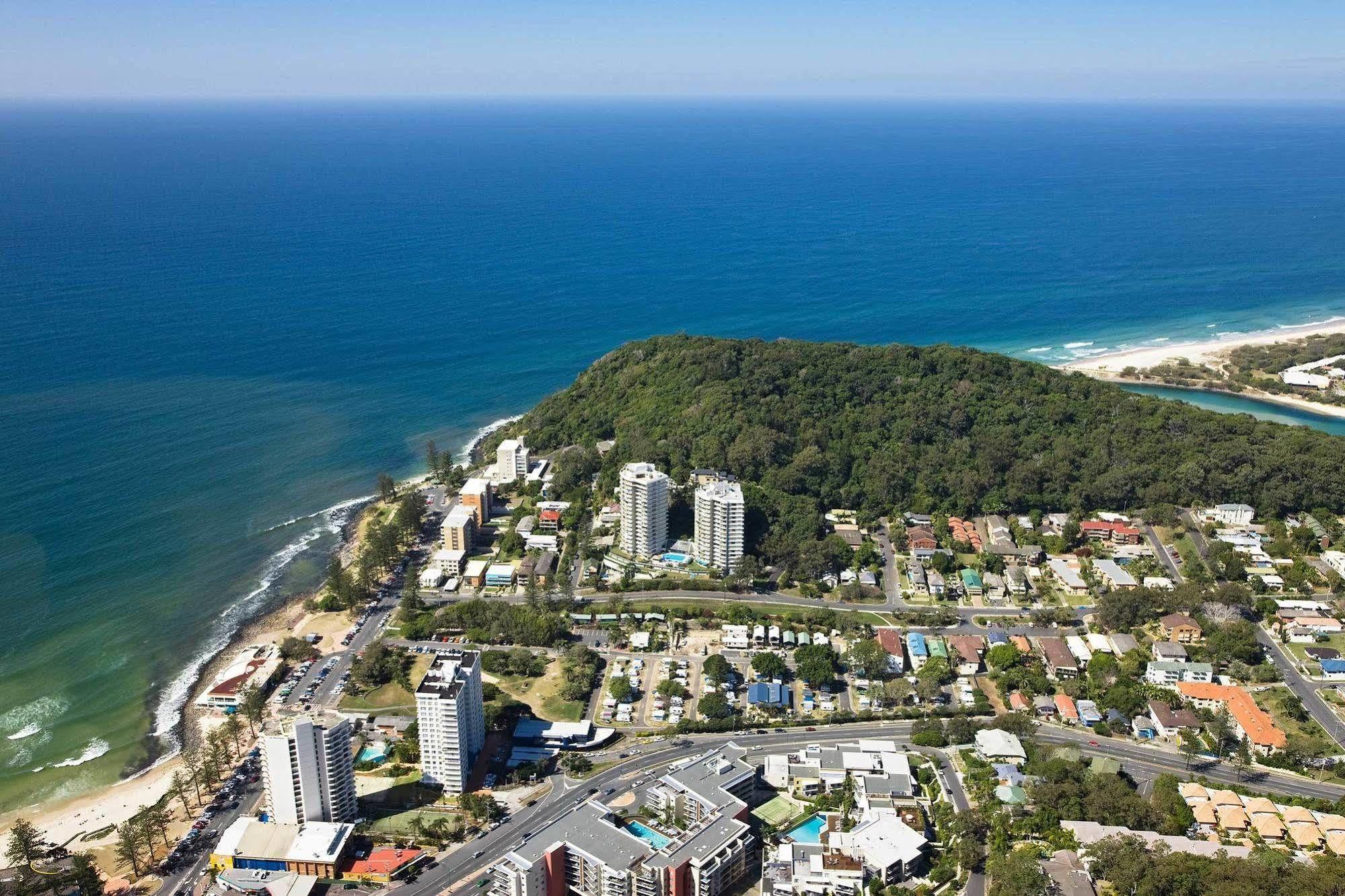 Burleigh Tourist Park Hotel