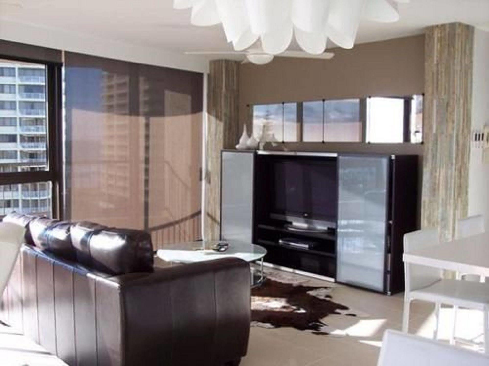 Warringa Surf Aparthotel Gold Coast