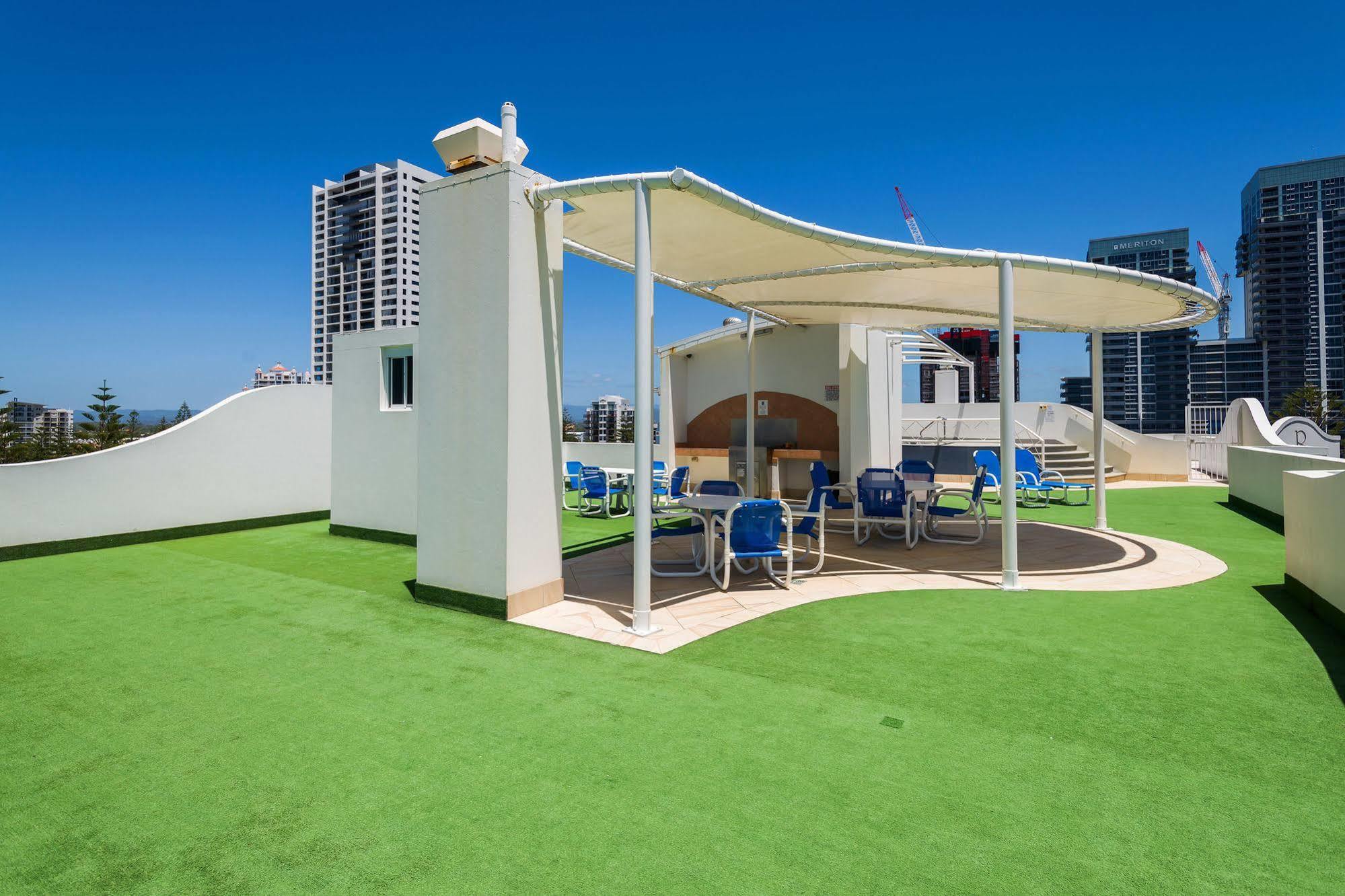 The Ritz Heated Pool 4* Gold Coast