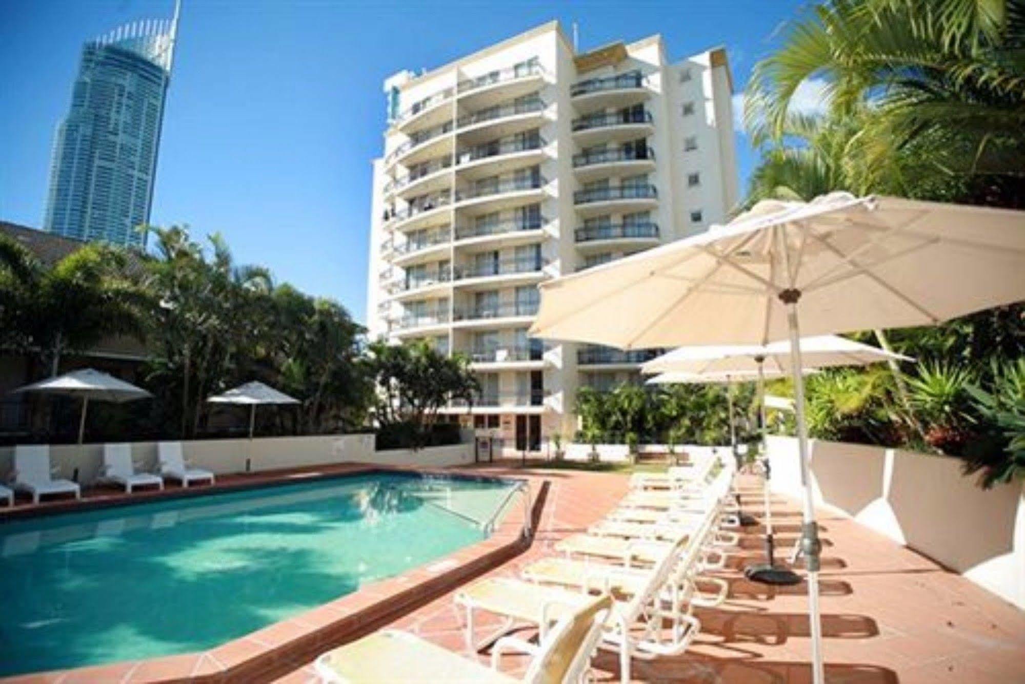 Aparthotel Palazzo Colonnades 4*