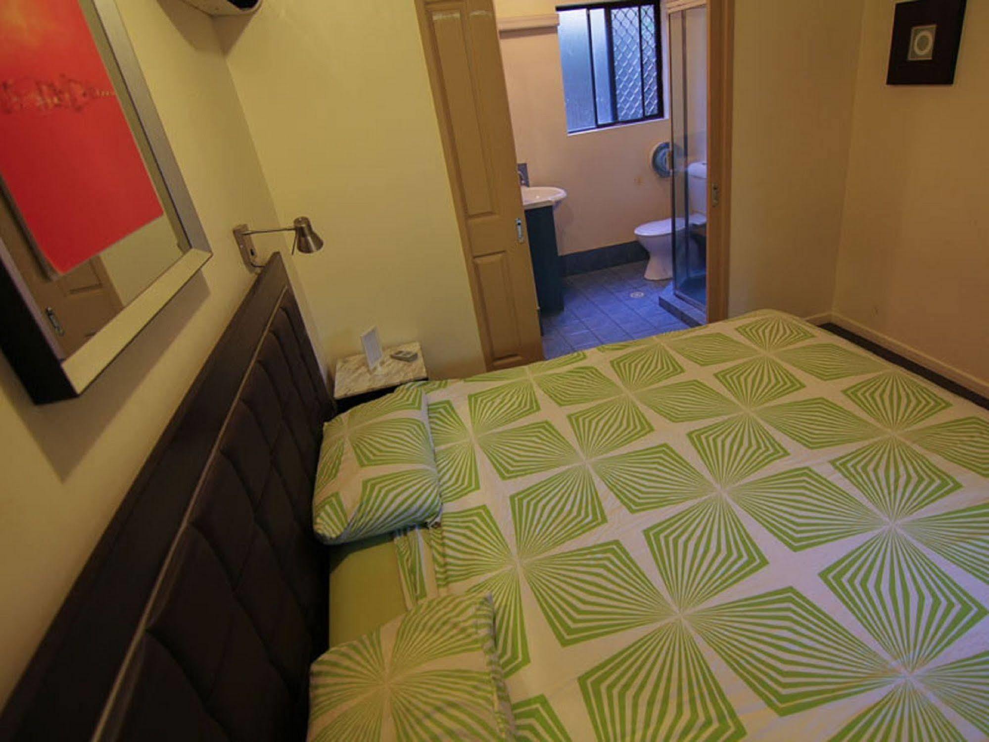 Hostel Sleeping Backpackers Gold Coast