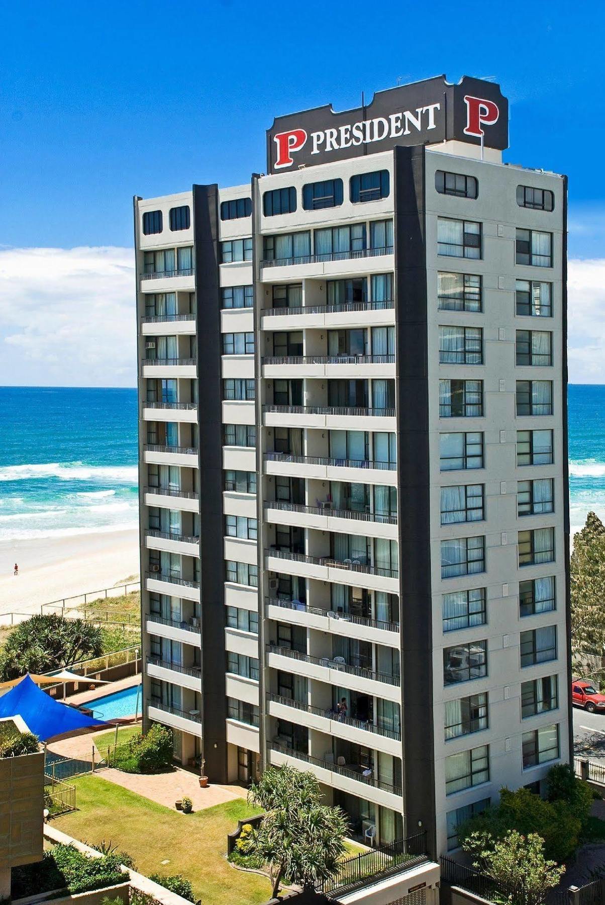 Aparthotel President - Absolute Beachfront 3*