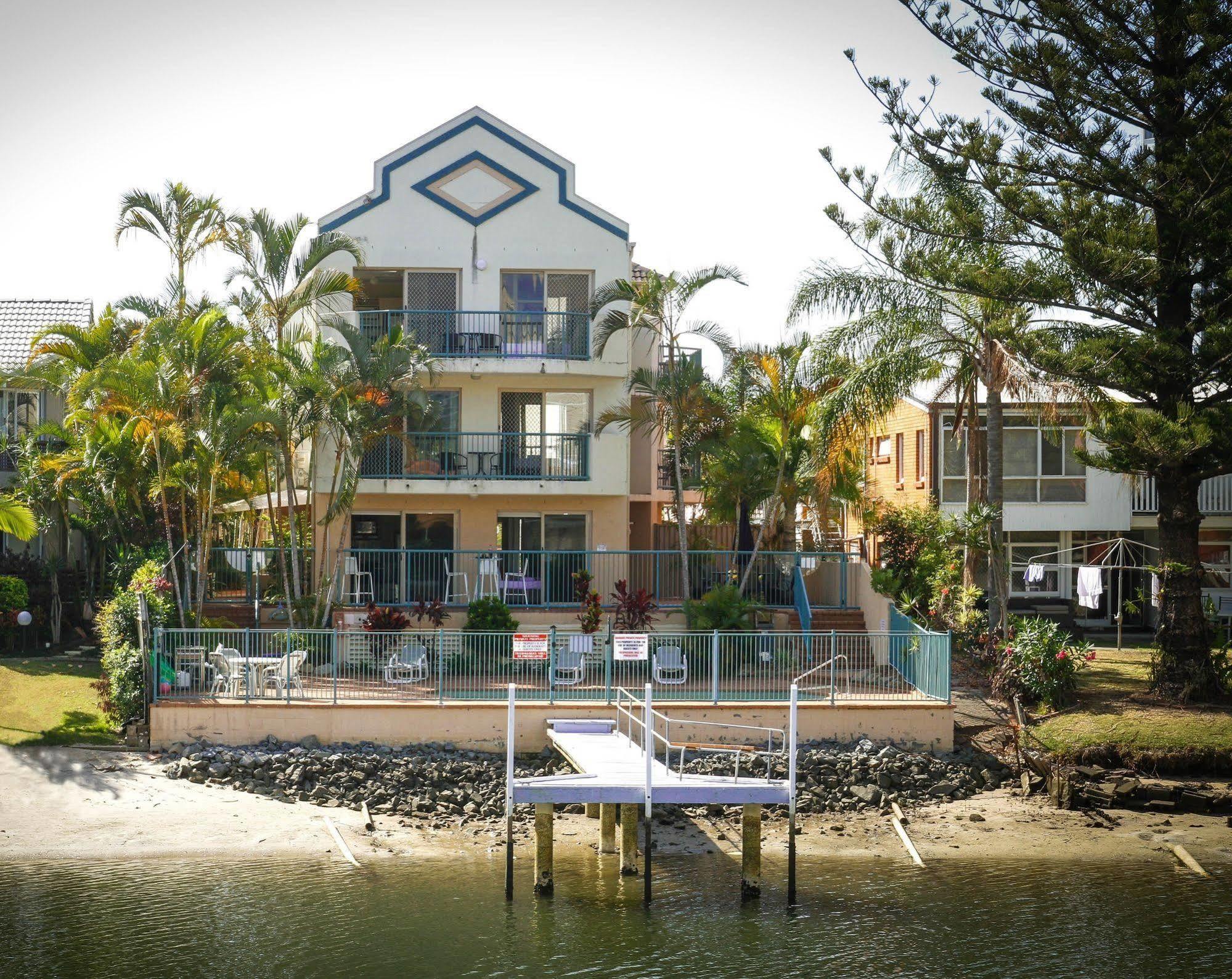 Aparthotel Surfers Riverside Gold Coast