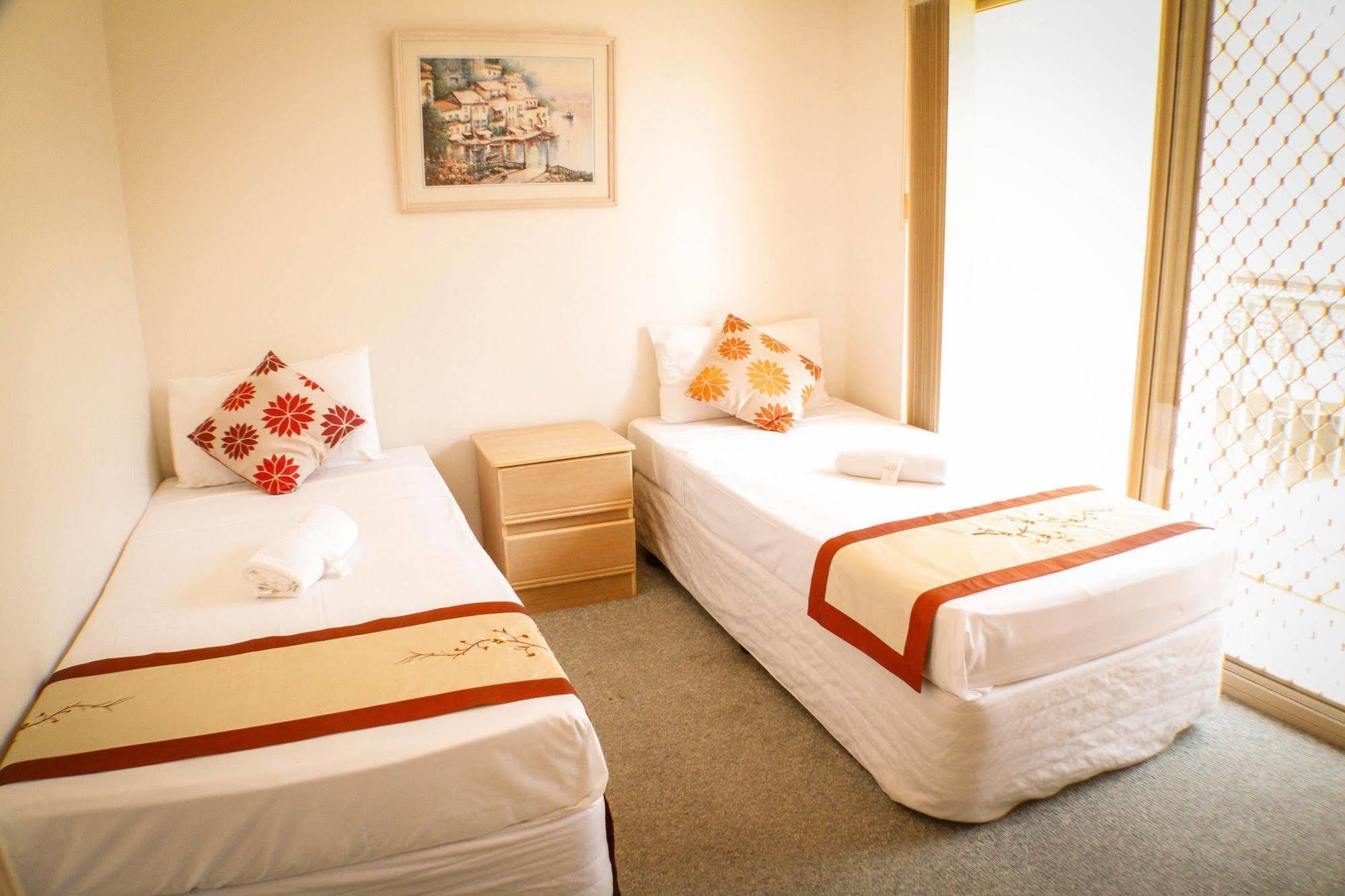 Surfers Riverside 3* Gold Coast