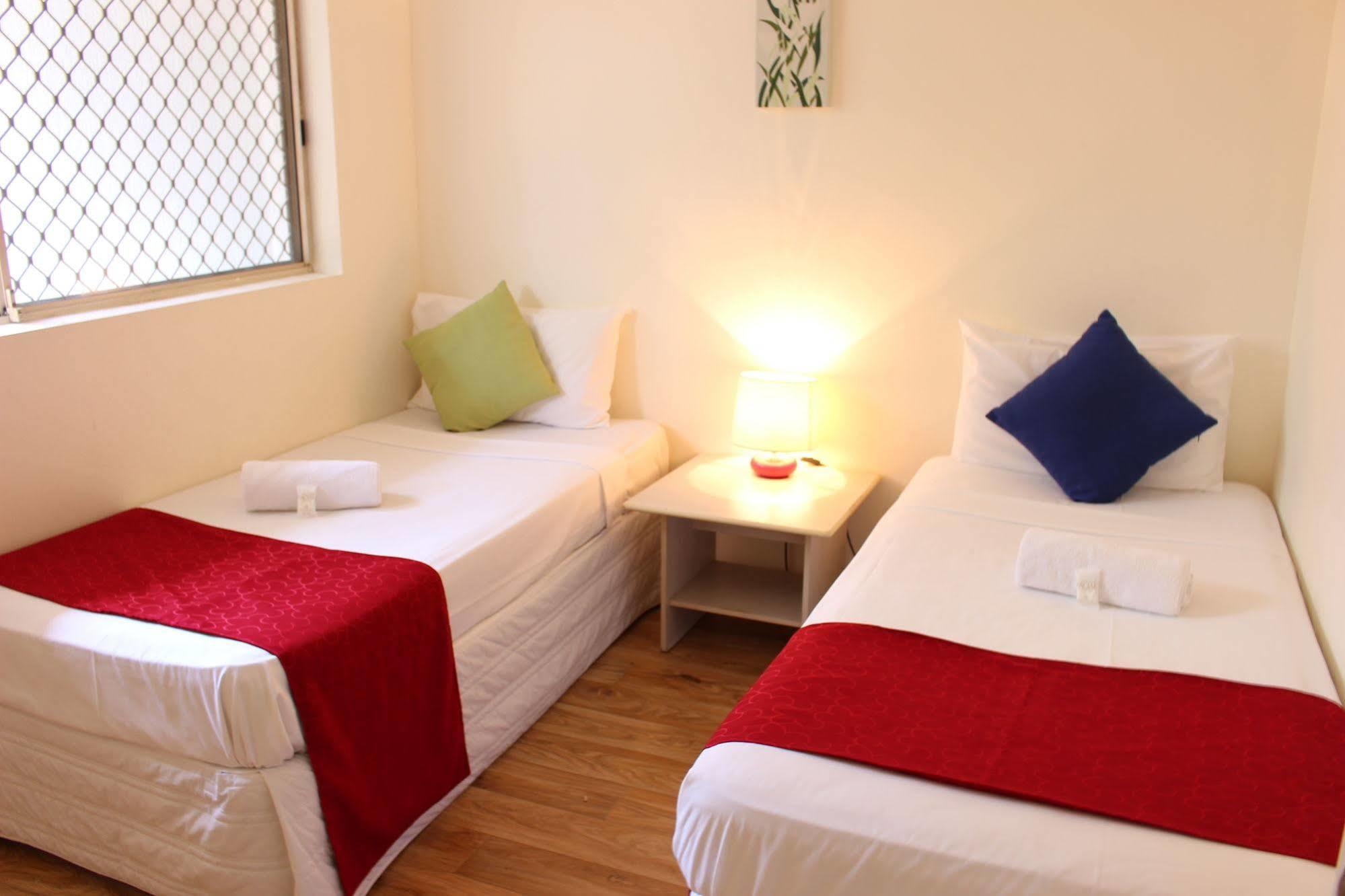 Aparthotel Surfers Riverside 3*