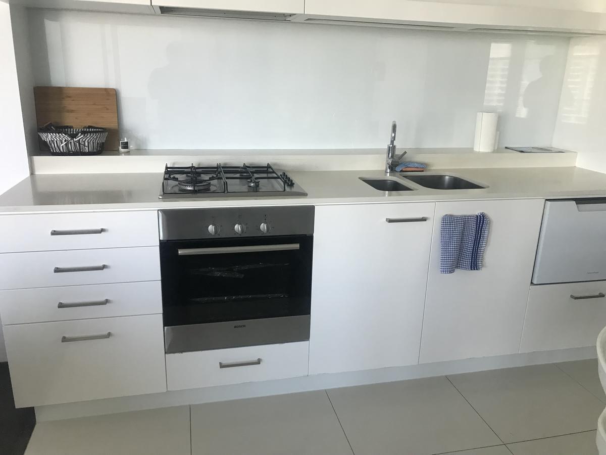 Private At Surfers Paradise *