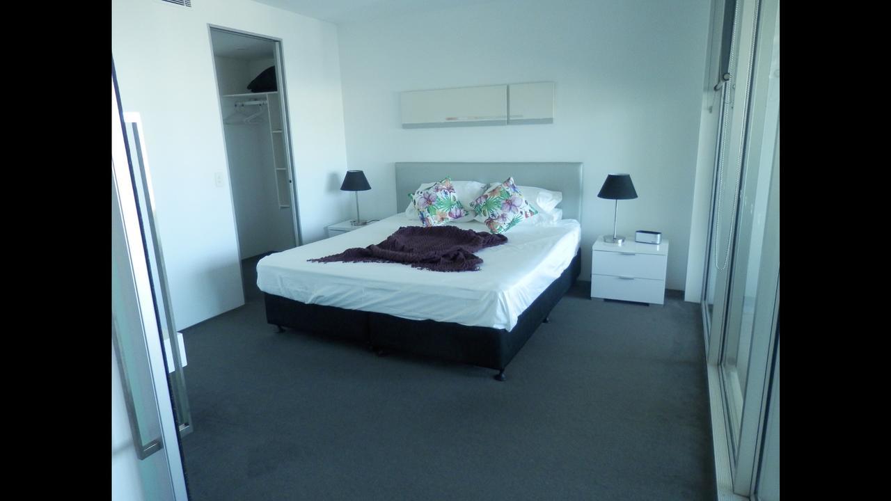 Apartment Private At Surfers Paradise Gold Coast