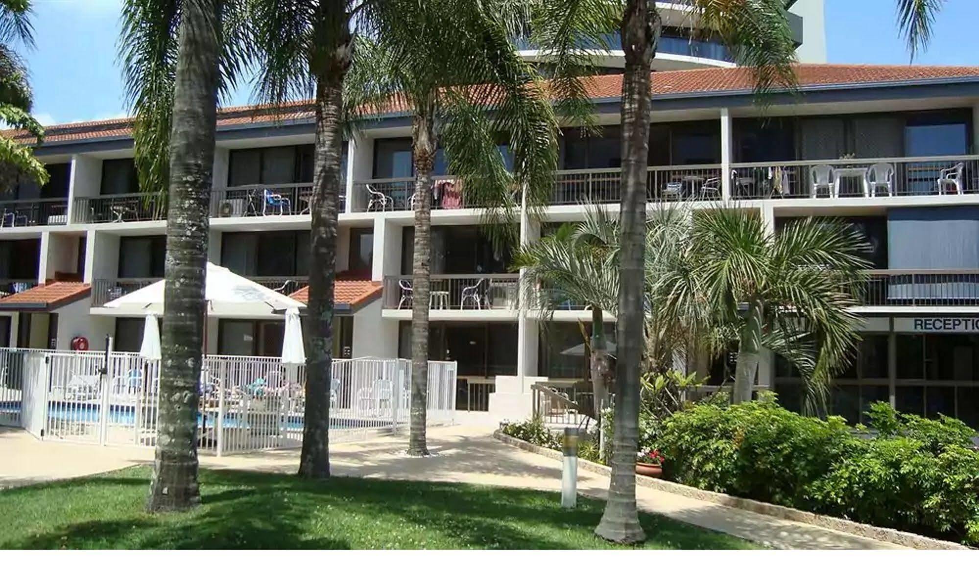 Burleigh Palms Aparthotel 3*