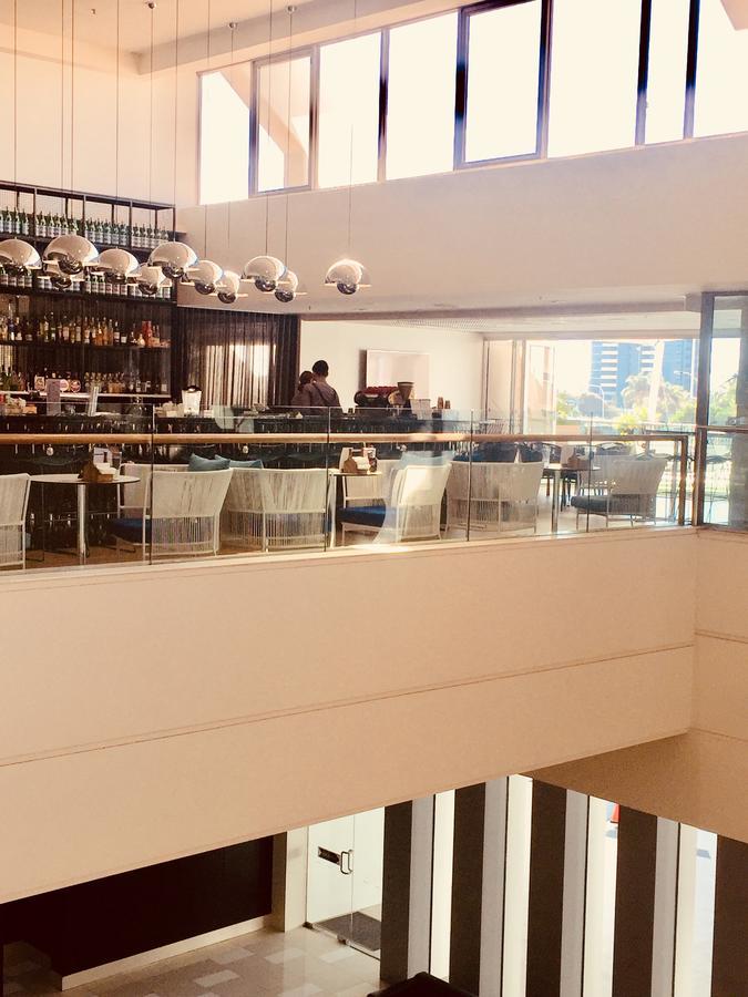 Apartment High Floor Ocean View At Surfers Paradise - *