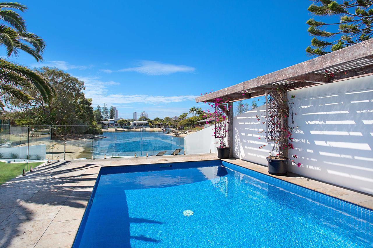 Coastal Elegance Holiday home Gold Coast