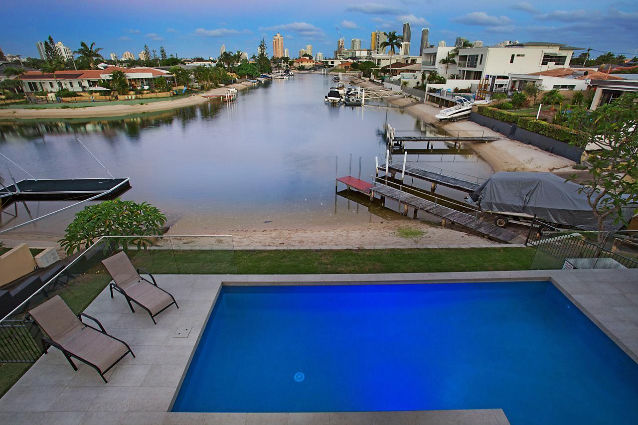 C'est La Vie Gold Coast