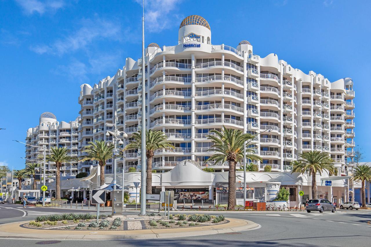 Broadbeach Apartment *
