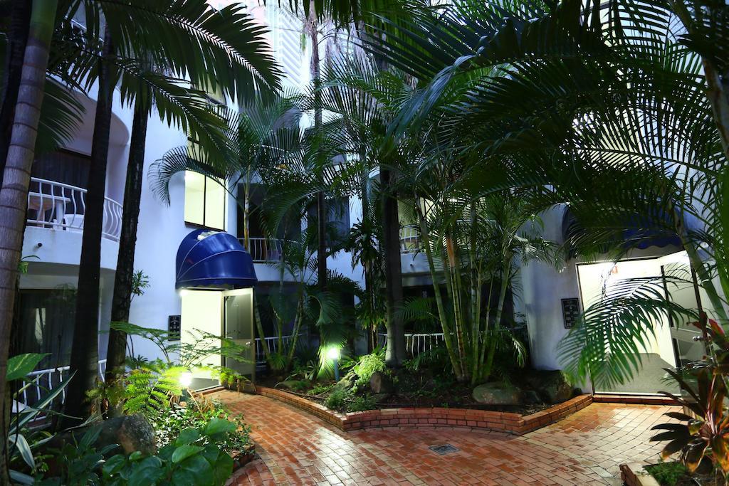 St Tropez 3* Gold Coast