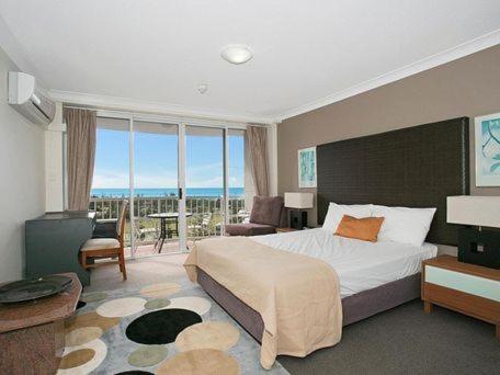 Bell Of Broadbeach * Gold Coast