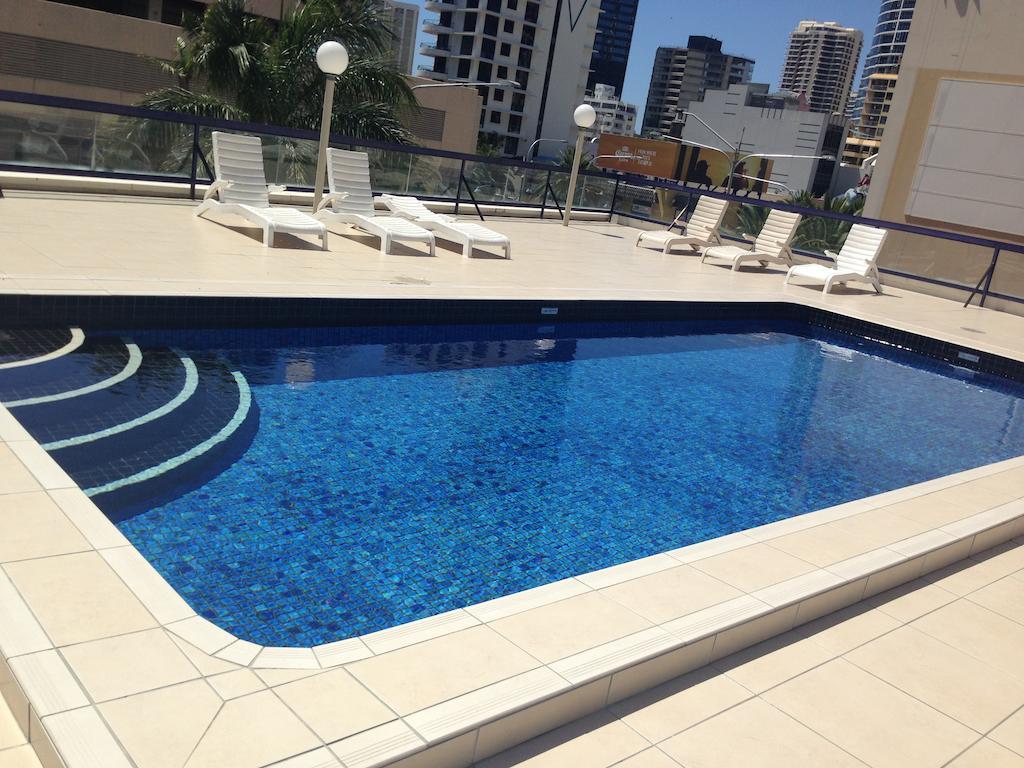 Centrepoint 3*