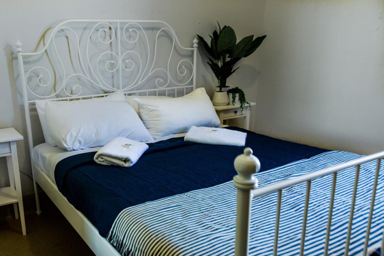 Hostel Coolangatta Sands Hotel *
