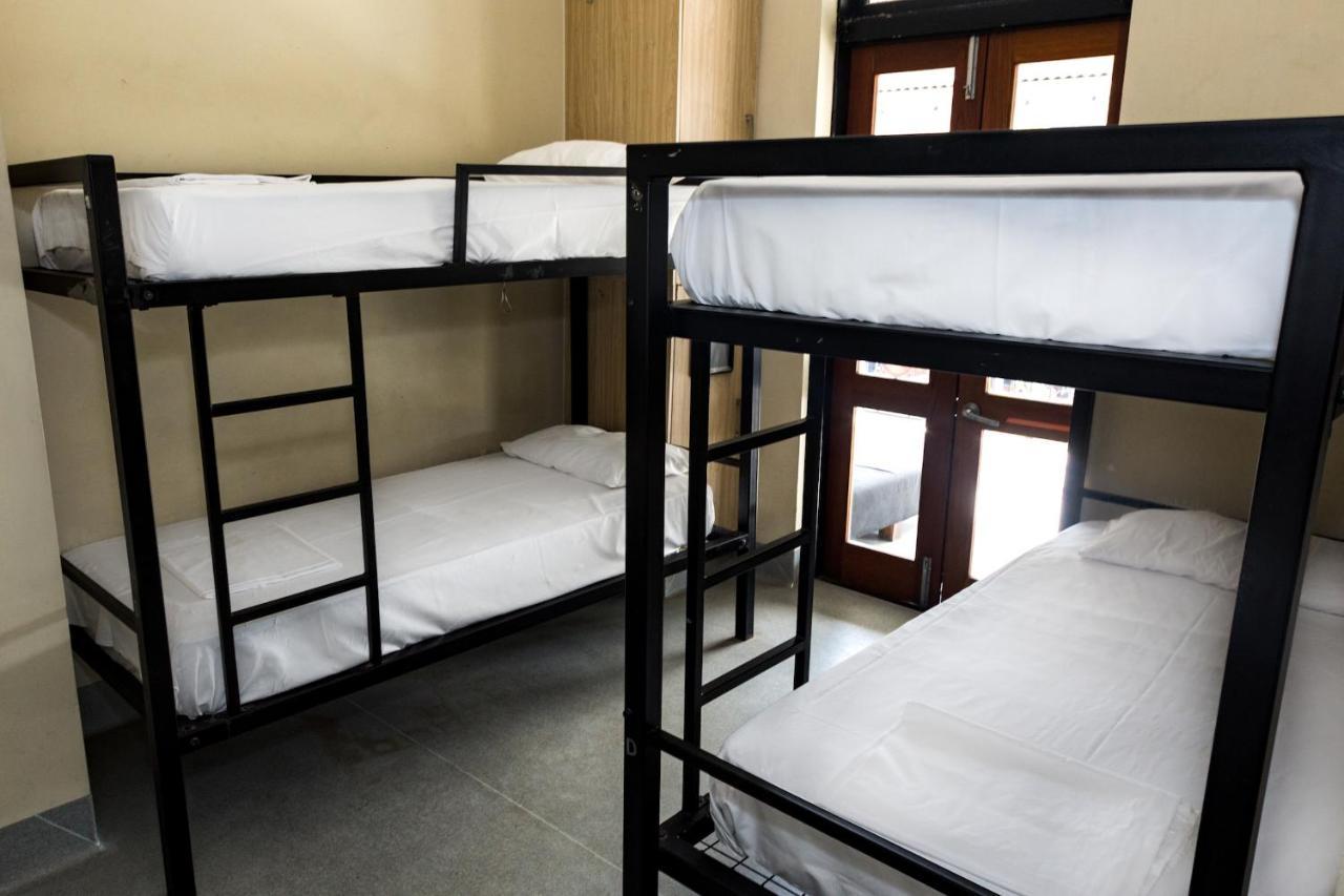 Hostel Coolangatta Sands Hotel *