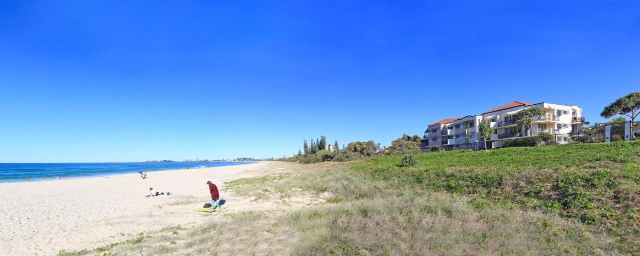 Resort Golden Riviera Absolute Beachfront Gold Coast