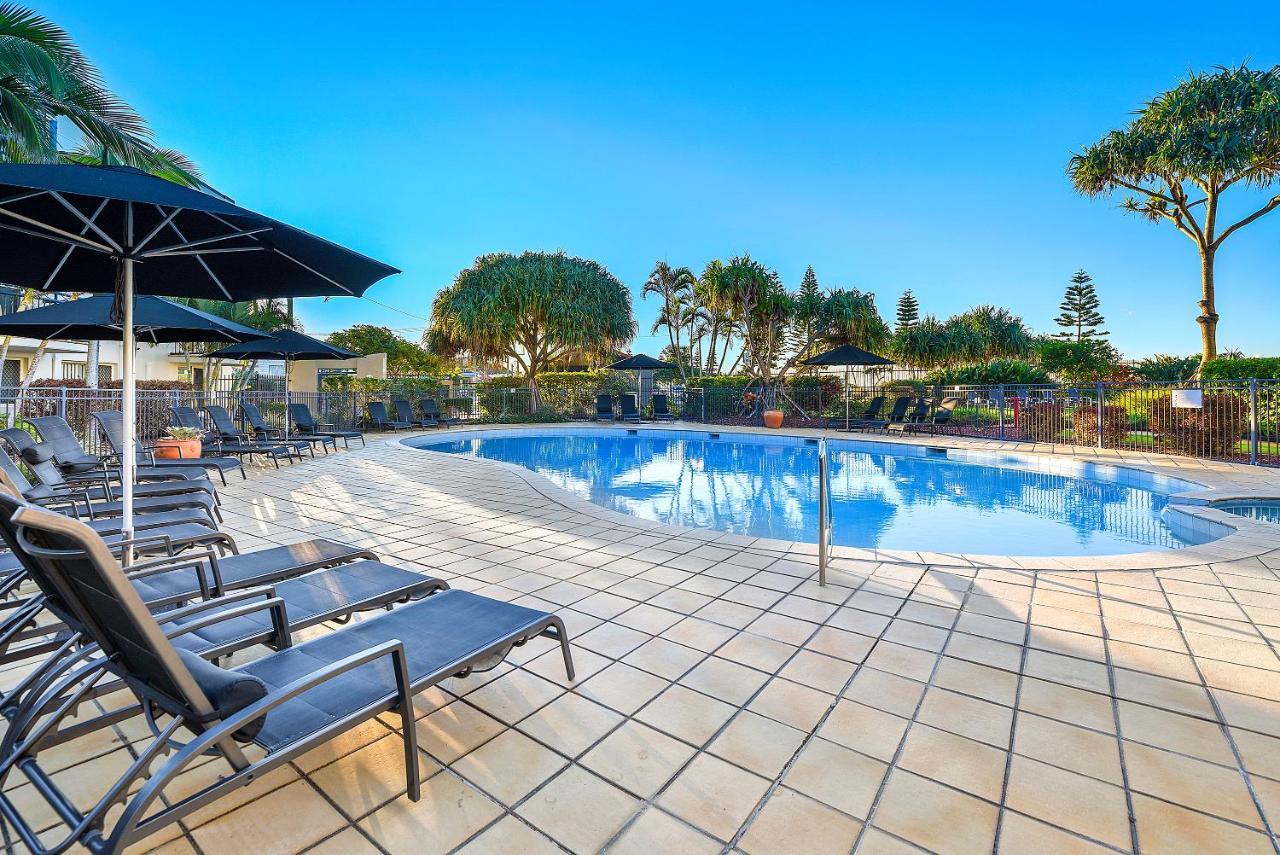 Resort Golden Riviera Absolute Beachfront Gold Coast