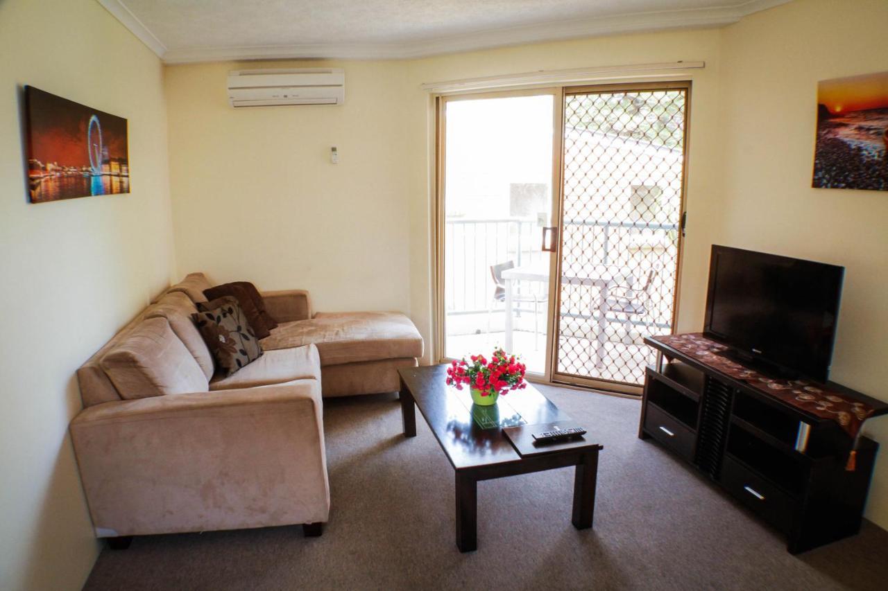 Aparthotel Surfers Riverside 3*