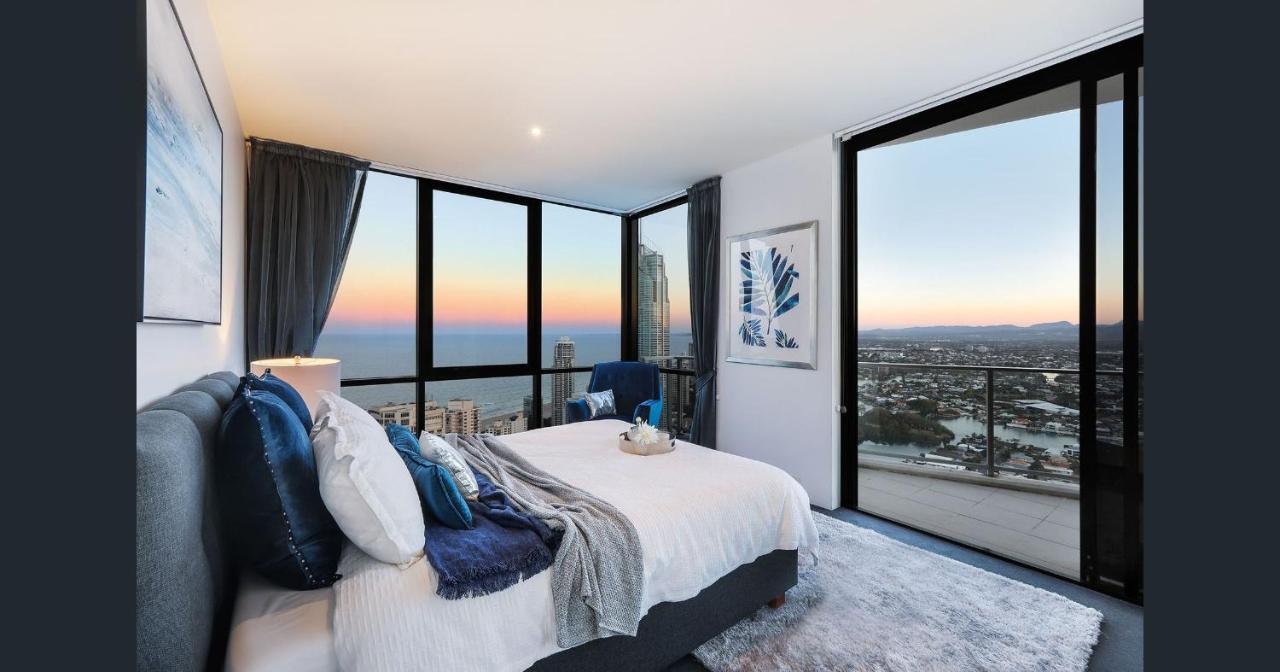 Apartment Cavill Avenue Luxury Private *