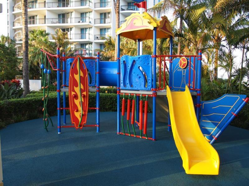 Deluxe Chevron Renaissance Apartment *