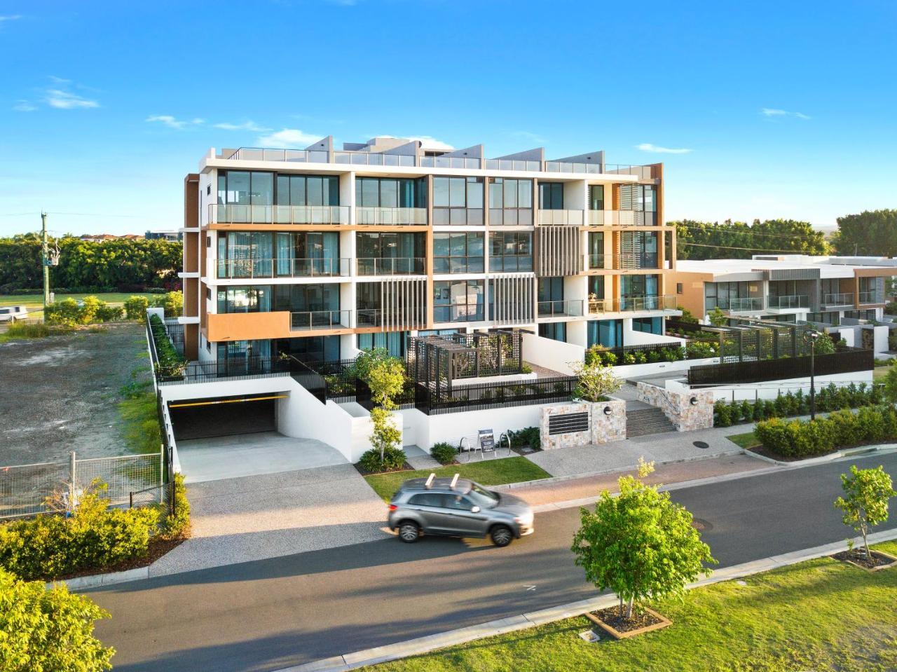 Resort The Residences At The Peninsula Gold Coast