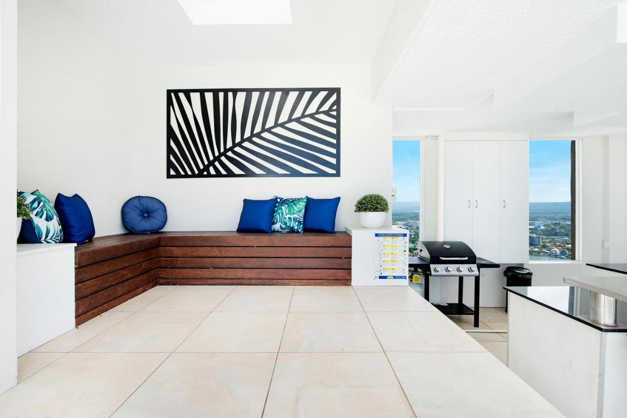Apartment Golden Gate 2 Storey Penthouse With Pool - We Accommodate *