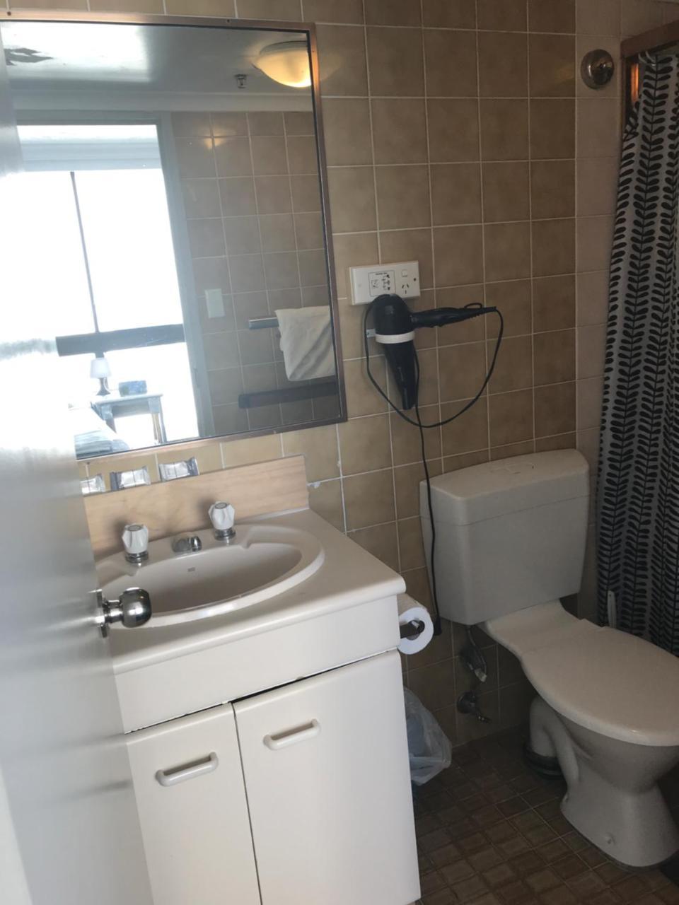 Surfers Paradise Ocean View Apartment