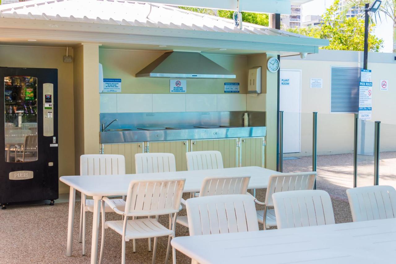 Aparthotel Mari Court 3*
