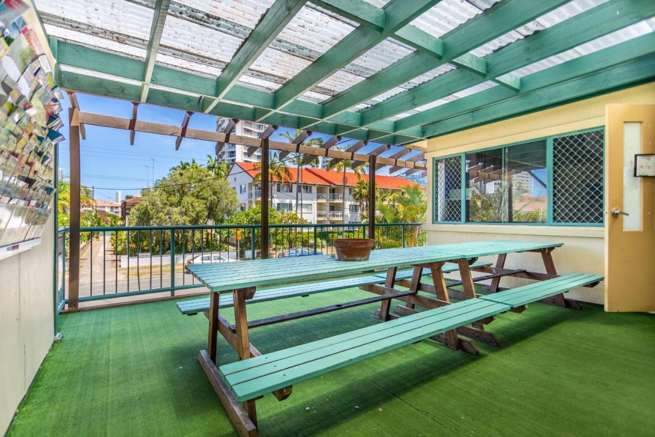 Sleeping Backpackers Hostel Gold Coast