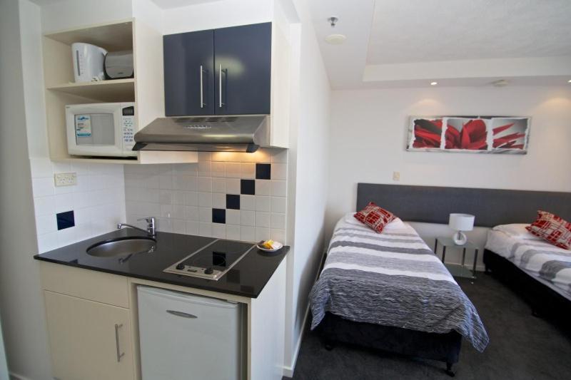 Ipanema Surfers Paradise 4*