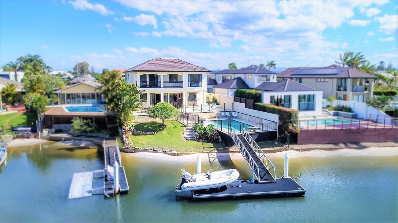 Holidays House Almafi Drive Surfers Paradise Holiday home