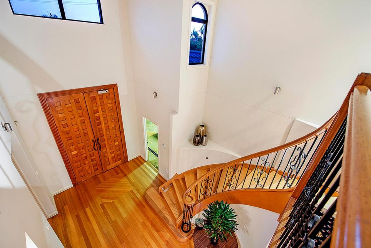 Holidays House Almafi Drive Surfers Paradise Holiday home