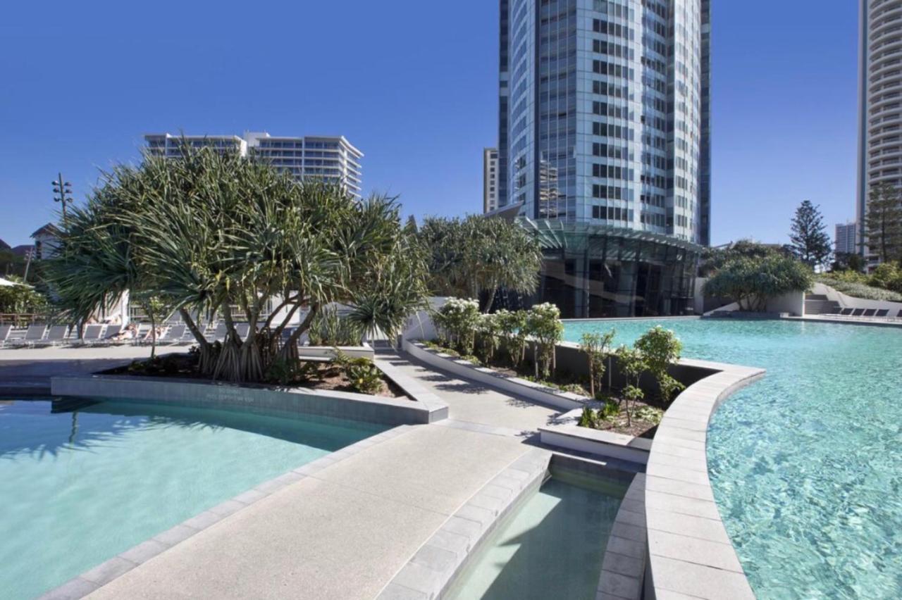 Iconic Q Ocean View Apartment Gold Coast