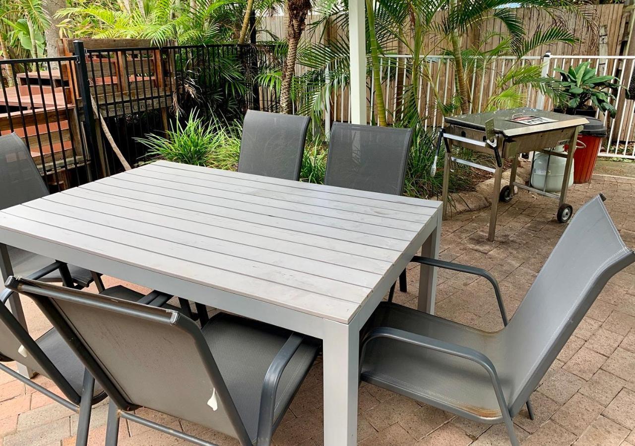 Hotel Outrigger Burleigh