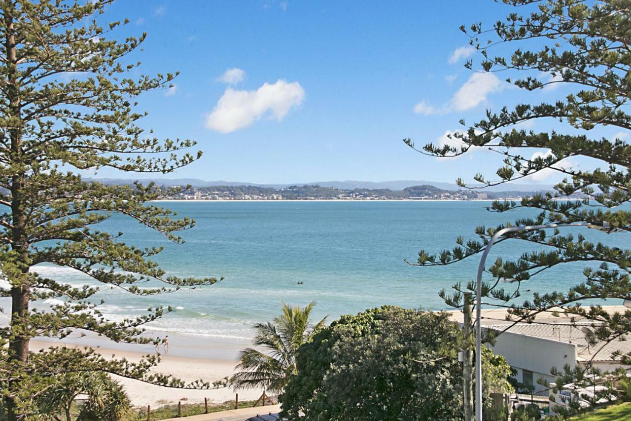 Rainbow End Unit 4 Balcony With Ocean Views Overlooking Rainbow Bay Coolangatta *
